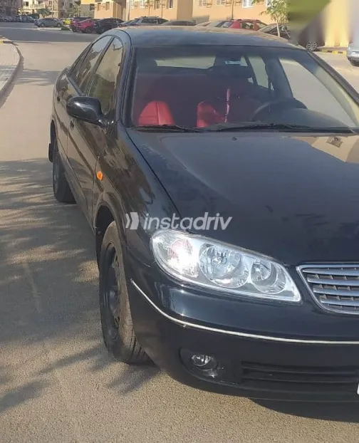 نيسان صنى 2009 أسود مستعملة للبيع - 2