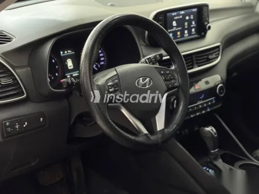 هيونداي توسان 2019 رمادي مستعملة للبيع - 3