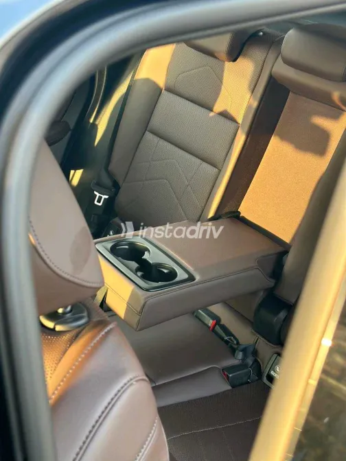 BMW IX1 2025 White Used for Sale - 3