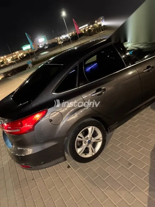 Ford Focus 2016 Gray Used for Sale - 4