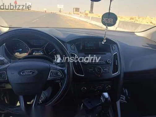 Ford Focus 2016 Gray Used for Sale - 5