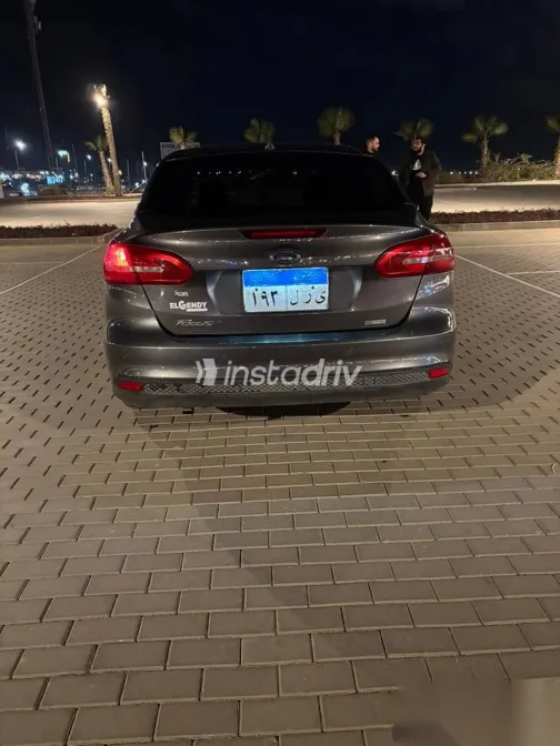 Ford Focus 2016 Gray Used for Sale - 7