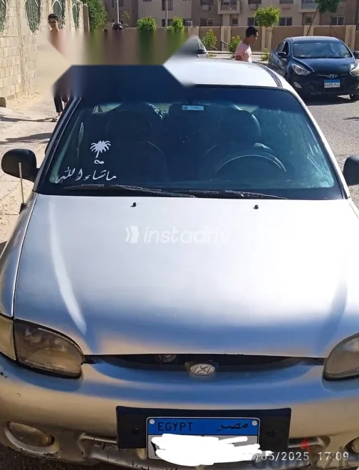 هيونداي اكسنت 2005 رمادي مستعملة للبيع - 2