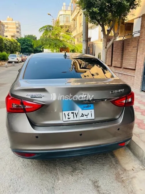 شيرى اريزو 3 2022 بني مستعملة للبيع - 4