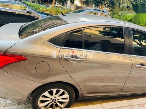 شيرى اريزو 3 2022 بني مستعملة للبيع - 7