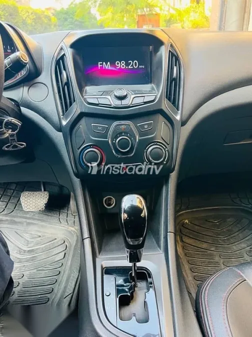 شيرى اريزو 3 2022 بني مستعملة للبيع - 9