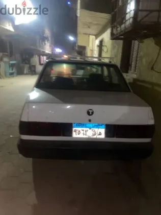 فيات شاهين 2001 أبيض مستعملة للبيع