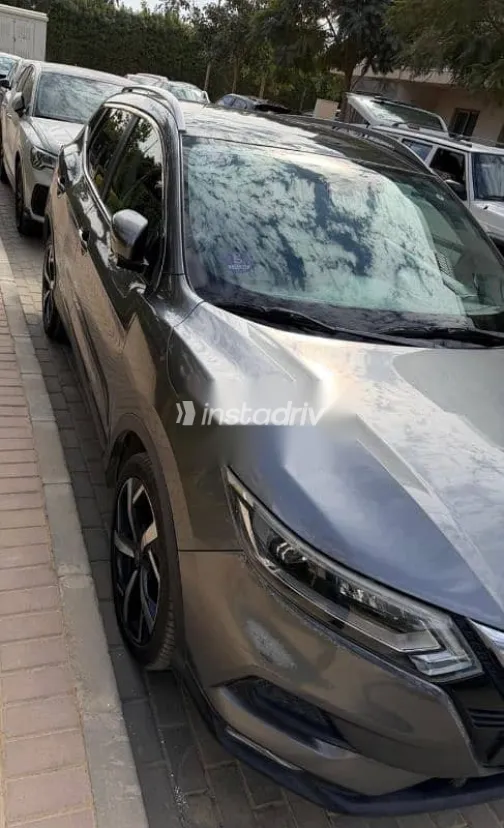 نيسان قشقاي 2019 رمادي مستعملة للبيع - 2