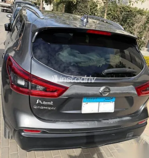 نيسان قشقاي 2019 رمادي مستعملة للبيع - 4