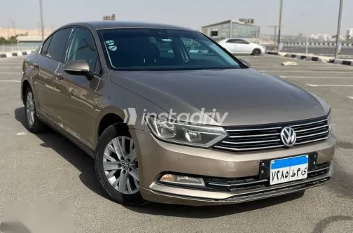 فولكس فاغن باسات 2017 بيج مستعملة للبيع - 1