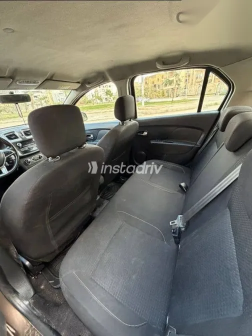 رينو لوجان 2022 بني مستعملة للبيع - 1