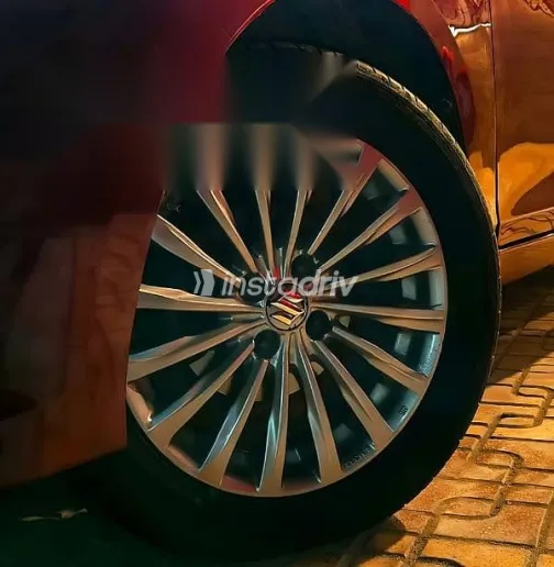 سوزوكى سياز 2016 أحمر مستعملة للبيع - 5