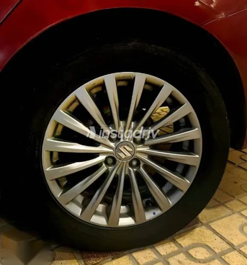 سوزوكى سياز 2016 أحمر مستعملة للبيع - 8