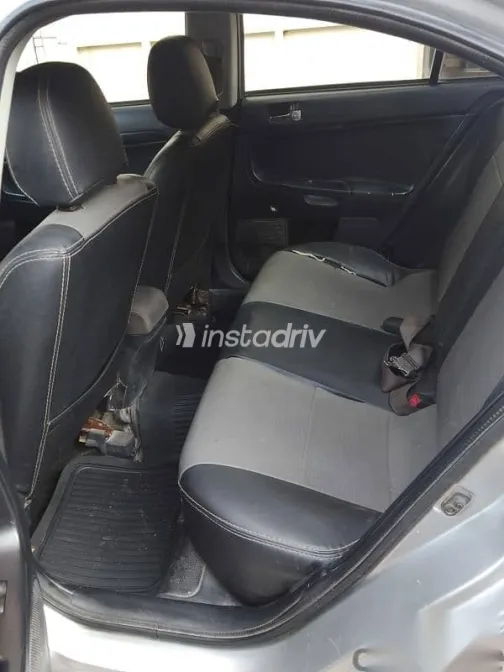 ميتسوبيشي لانسر 2017 رمادي مستعملة للبيع - 8