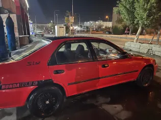 هوندا سيفك 1994 أبيض مستعملة للبيع