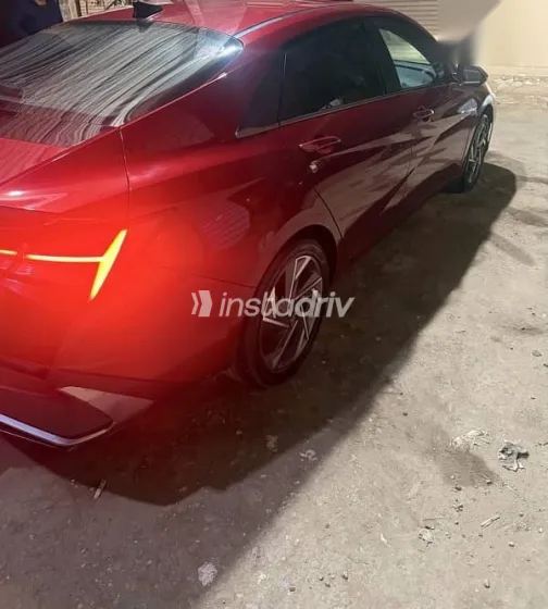 هيونداي إلنترا 2024 نبيتي مستعملة للبيع - 3