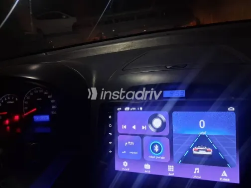 هيونداي إلنترا 2010 أحمر مستعملة للبيع - 4