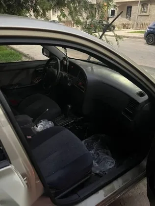 Hyundai Avante 2000 Gold Used for Sale