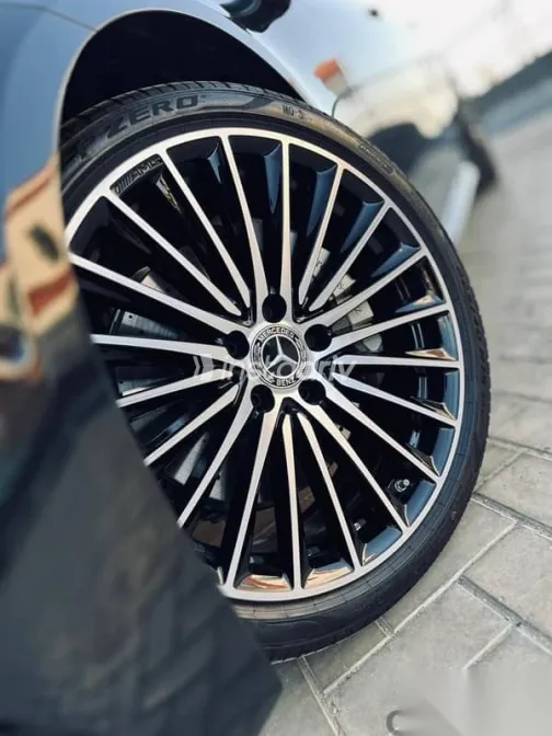 مرسيدس C 180 2025 أسود جديدة للبيع - 3