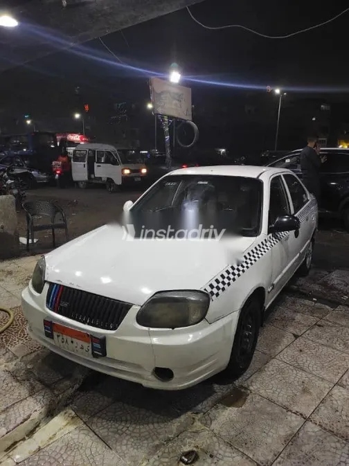 هيونداي فيرنا 2014 أبيض مستعملة للبيع - 2