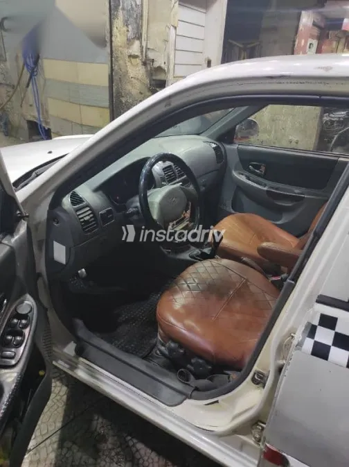 هيونداي فيرنا 2014 أبيض مستعملة للبيع - 3