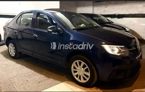 رينو لوجان 2018 أزرق غامق مستعملة للبيع - 1