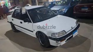 هوندا سيفك 1991 أبيض مستعملة للبيع