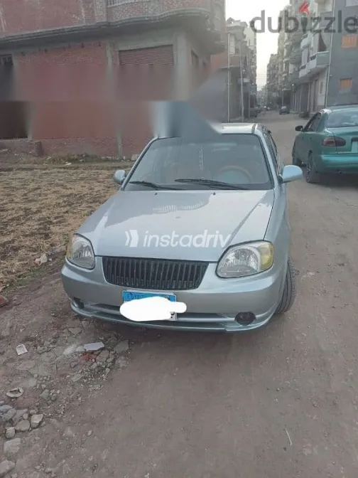 هيونداي فيرنا 2007 رمادي مستعملة للبيع - 3