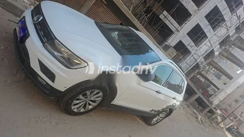 Volkswagen Tiguan 2018 White Used for Sale - 1