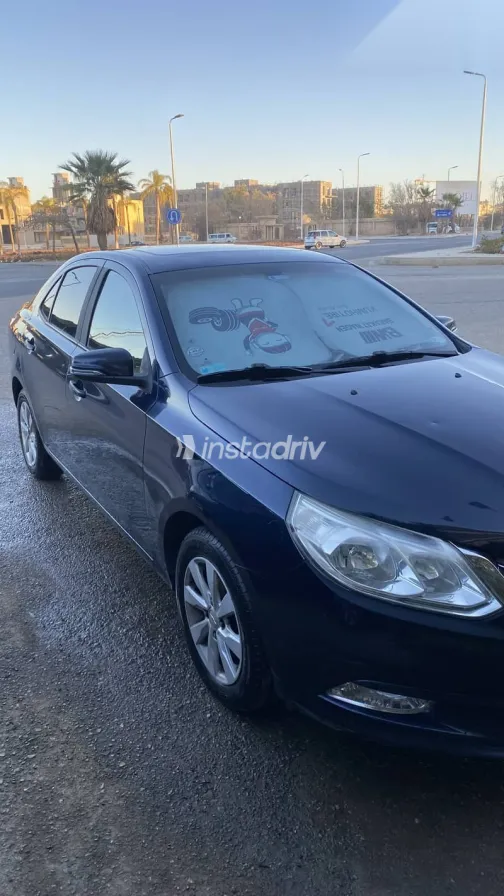 شيفروليه أوبترا 2020 أزرق غامق مستعملة للبيع - 2