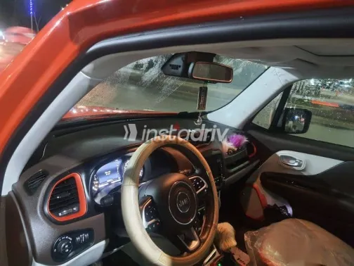 جيب رينيجيد 2016 برتقالي مستعملة للبيع - 2