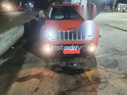 جيب رينيجيد 2016 برتقالي مستعملة للبيع - 4