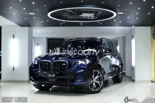 بي ام دبليو X5 2025 أزرق غامق جديدة للبيع - 1