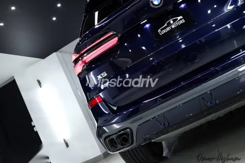 بي ام دبليو X5 2025 أزرق غامق جديدة للبيع - 7