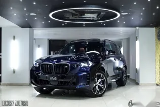 بي ام دبليو X5 2025 أزرق غامق جديدة للبيع