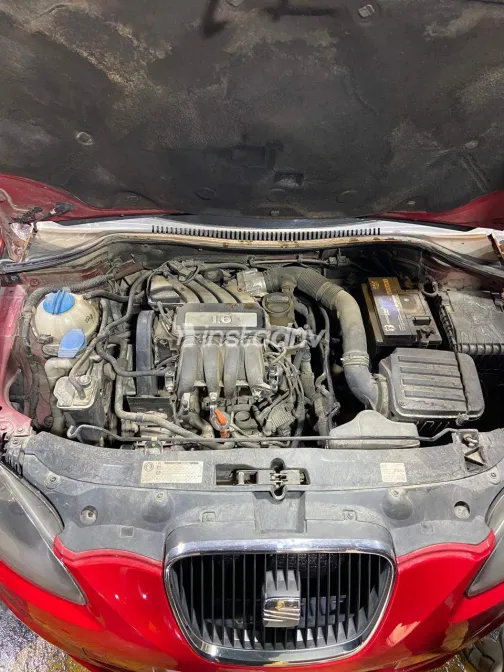 سيات ليون 2012 أبيض مستعملة للبيع - 8