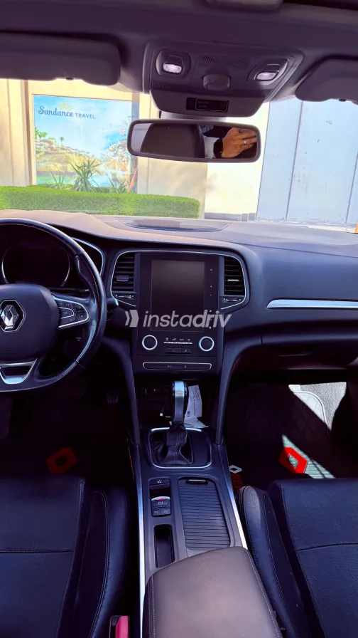 رينو ميجان 2018 أبيض مستعملة للبيع - 6