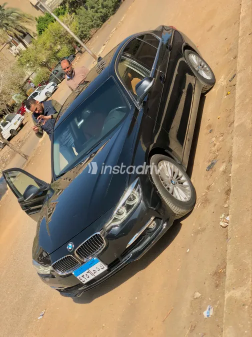 بي ام دبليو 320 2019 أبيض مستعملة للبيع - 2