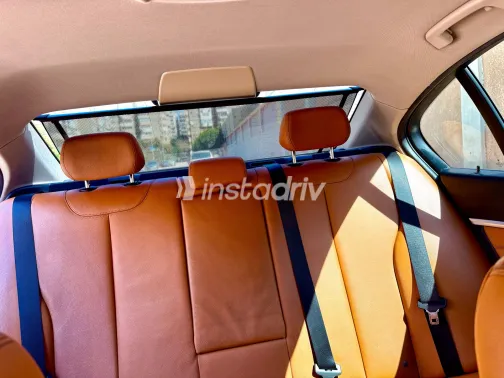 بي ام دبليو 320 2019 أبيض مستعملة للبيع - 8