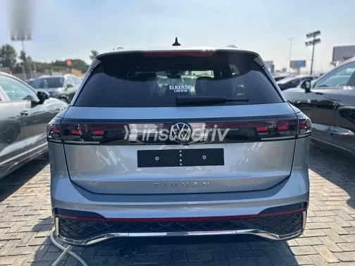 Volkswagen Tiguan 2026 Silver New for Sale - 2
