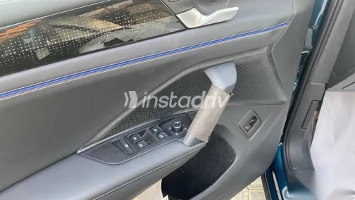 Volkswagen Tiguan 2026 Silver New for Sale - 5