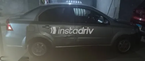 شيفروليه افيو 2012 فضي مستعملة للبيع - 2