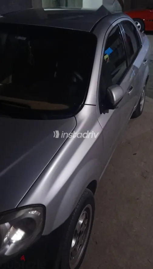 شيفروليه افيو 2012 فضي مستعملة للبيع - 6