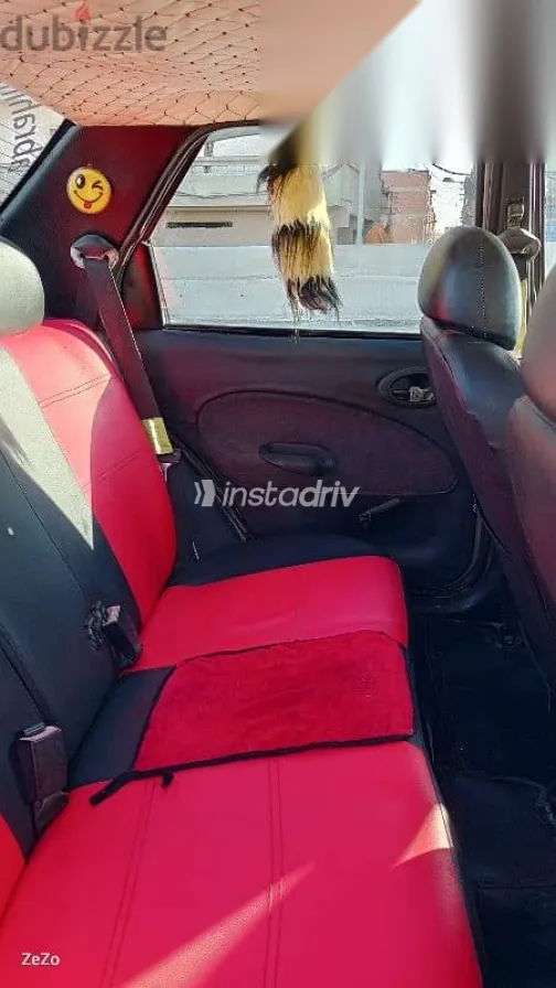 فورد اسكورت 1998 فضي مستعملة للبيع - 2