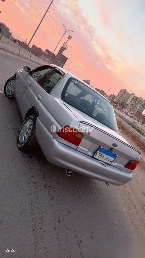 فورد اسكورت 1998 فضي مستعملة للبيع - 7