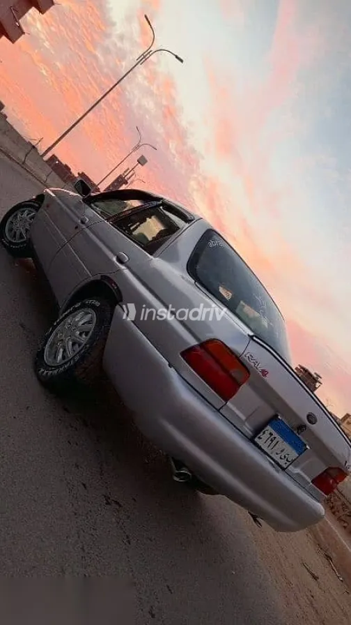 فورد اسكورت 1998 فضي مستعملة للبيع - 9