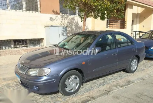 نيسان صنى 2003 أبيض مستعملة للبيع - 5