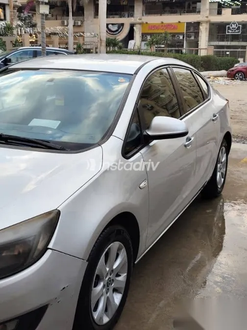Opel Astra 2017 Silver Used for Sale - 4