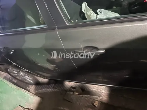 اوبل أسترا 2018 رمادي مستعملة للبيع - 2