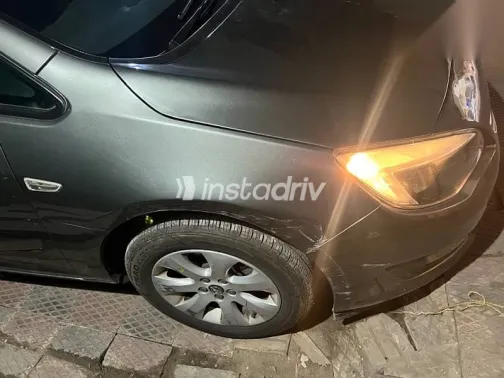 اوبل أسترا 2018 رمادي مستعملة للبيع - 4